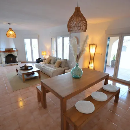 Cala Lanuza Holiday home *